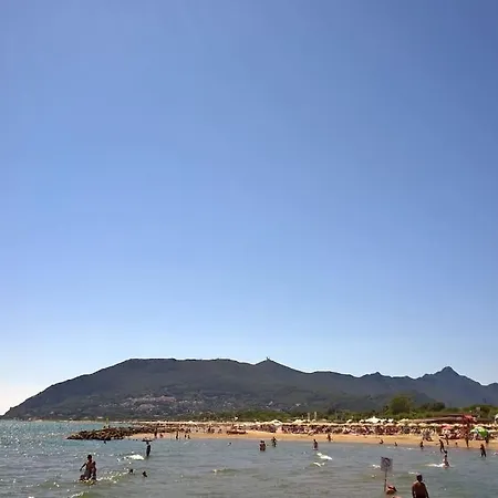 Grande A 100 M. Dal Mare * סן פליצ׳ה צ׳ירצ׳או