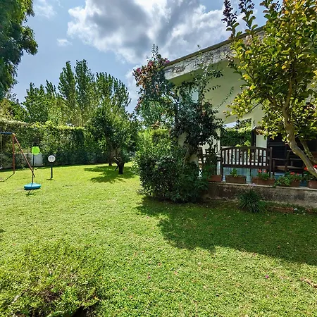 Villa Grande A 100 M. Dal Mare