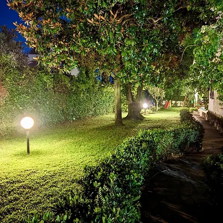 Villa Grande A 100 M. Dal Mare